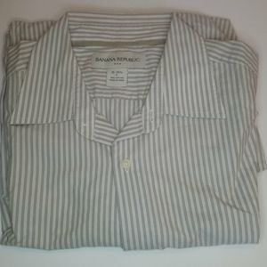 Banana Republic Factory Mens Dress Shirt Button